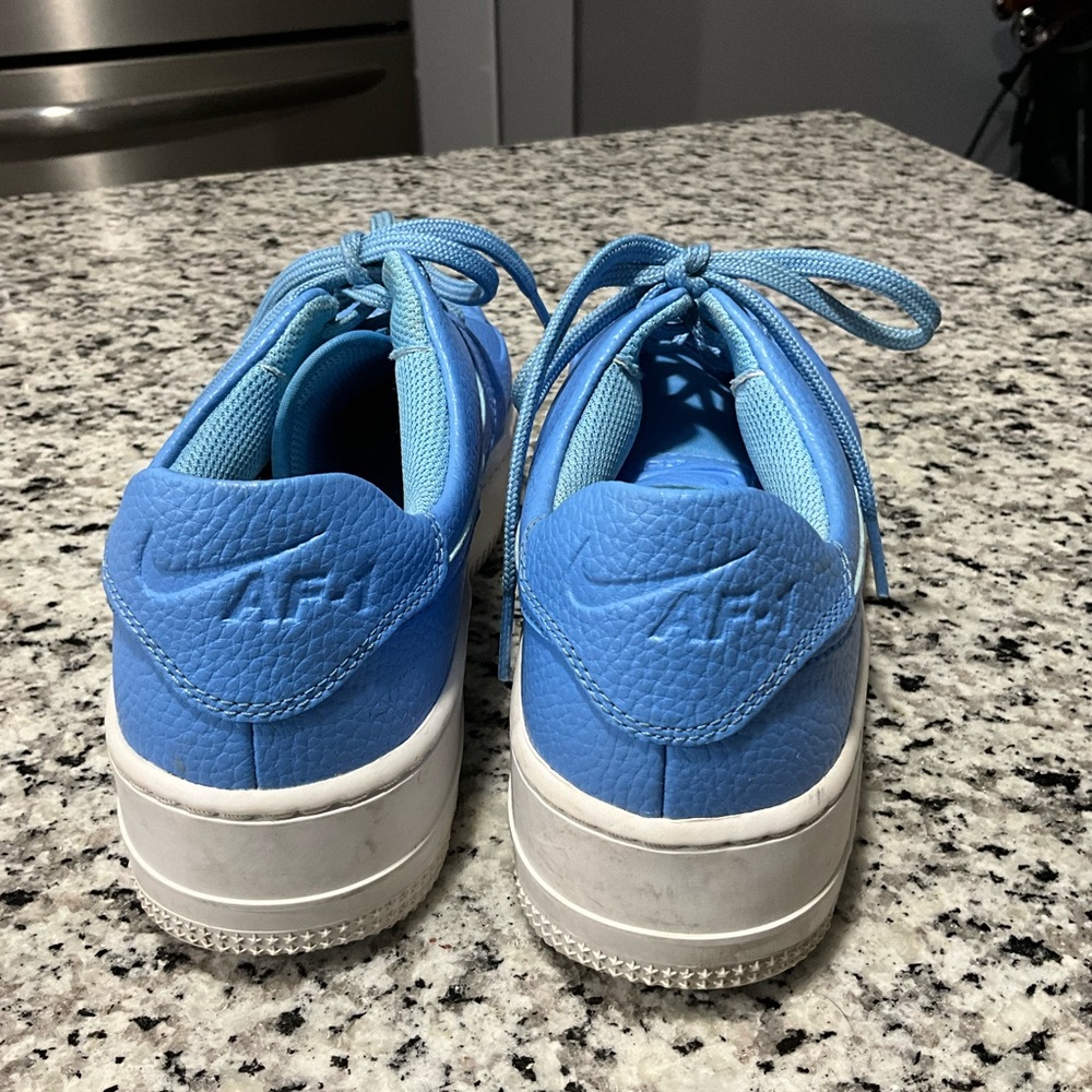 UNIVERSITY BLUE NIKE AIR FORCE 1 SAGE LOW - Picture 7 of 7